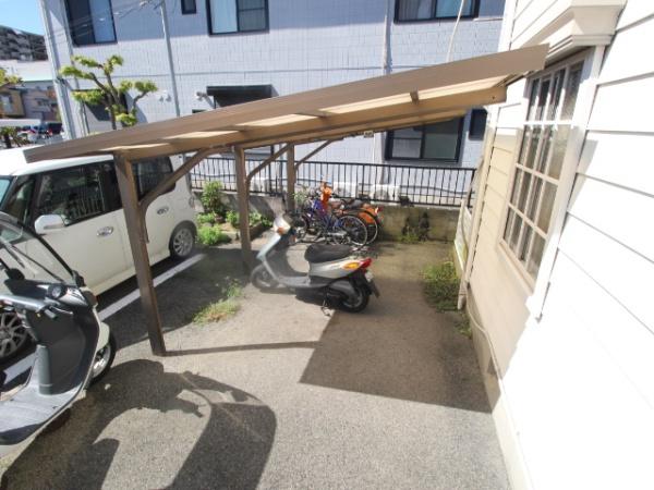 堺市西区鳳東町６丁のアパート
