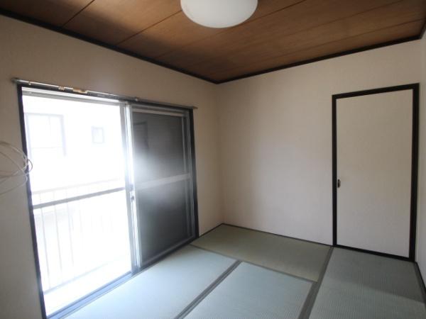 堺市西区鳳東町６丁のアパート