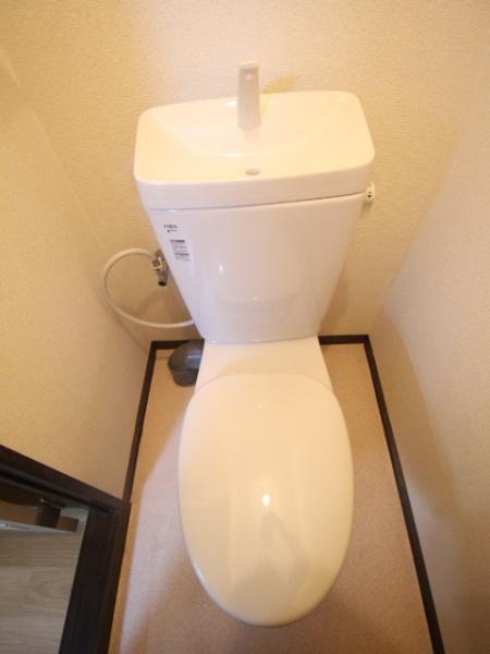 堺市西区鳳東町６丁のアパート