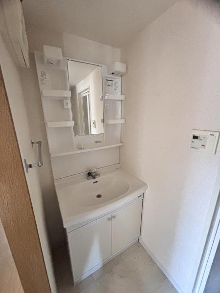 堺市西区浜寺石津町東２丁のマンション