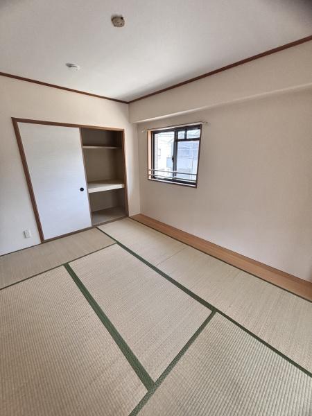 堺市西区浜寺石津町東２丁のマンション