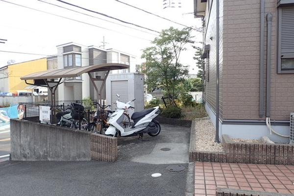 堺市西区草部のアパート