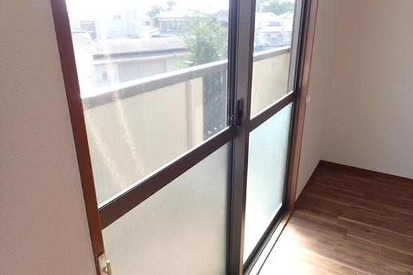 堺市西区草部のアパート