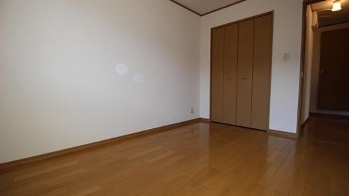 アプリコットハウス