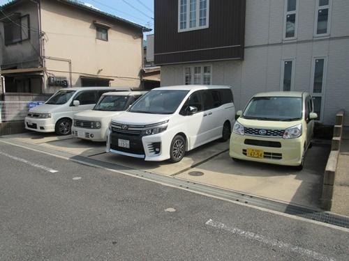 シャーメゾンからたち
