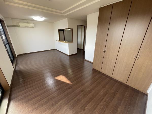 堺市西区草部のアパート