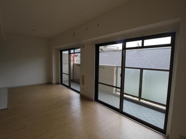 ラ・シーム・フルール石津