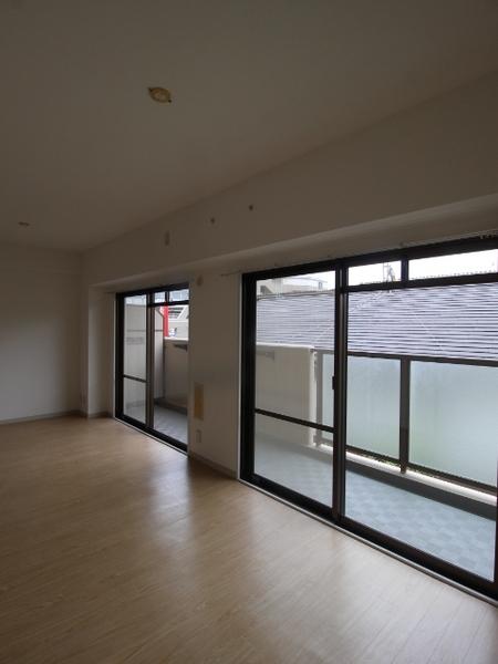 ラ・シーム・フルール石津