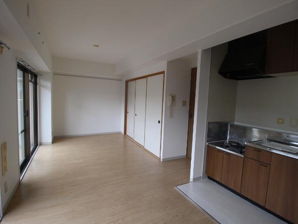 ラ・シーム・フルール石津