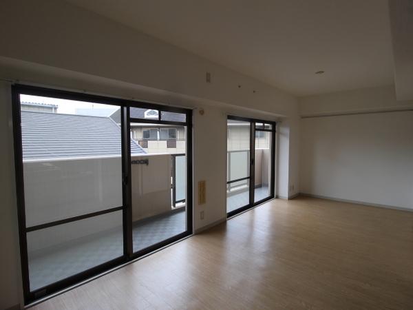 ラ・シーム・フルール石津