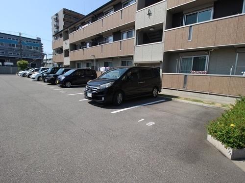 堺市西区浜寺石津町中１丁のアパート