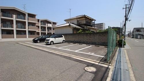 フレミール上マンション２