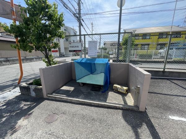 フレミール上マンション２