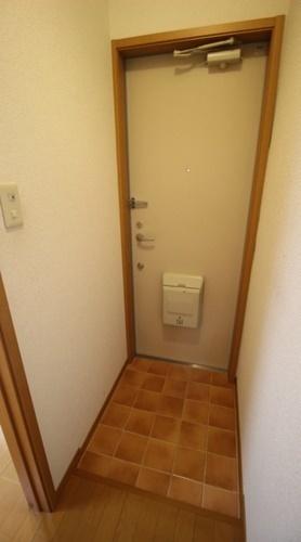 プチメゾン鳳(玄関)
