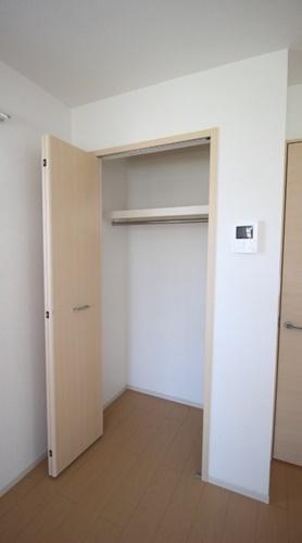上参番館