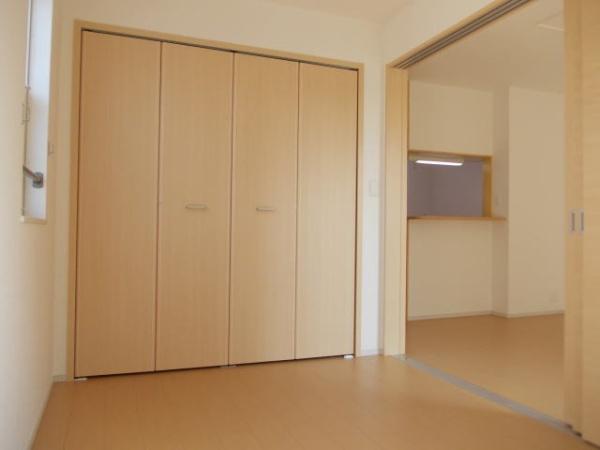 上参番館