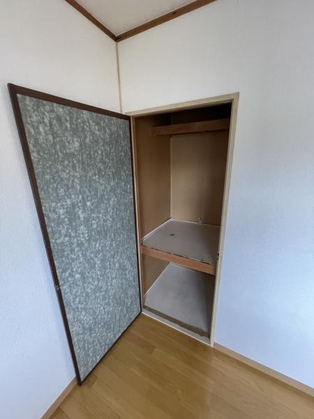 堺市西区菱木１丁のアパート