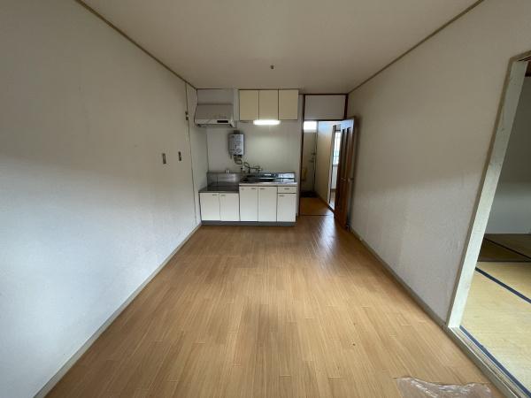 堺市西区菱木１丁のアパート