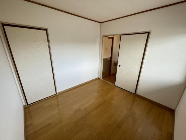 堺市西区菱木１丁のアパート