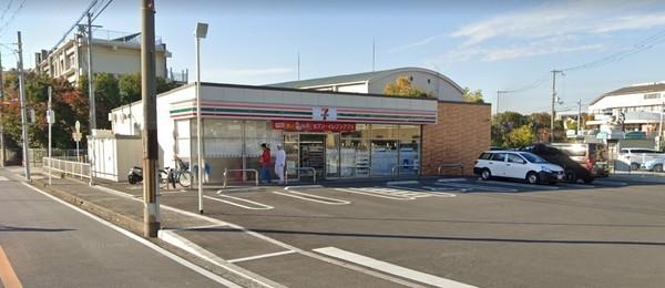 グレイス加茂　A棟(セブンイレブン高石総合体育館前店)
