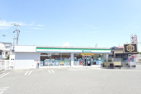 キューブハイツ２(ファミリーマート堺浜寺船尾町店)