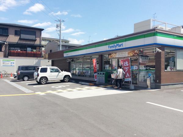 マルシェ高師浜(ファミリーマート高石高師浜店)