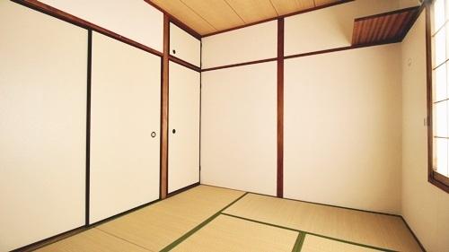 日高マンション