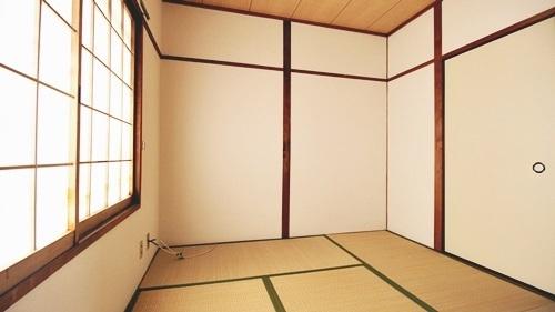 日高マンション