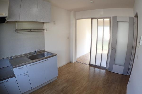 坂の久保ハイツE棟