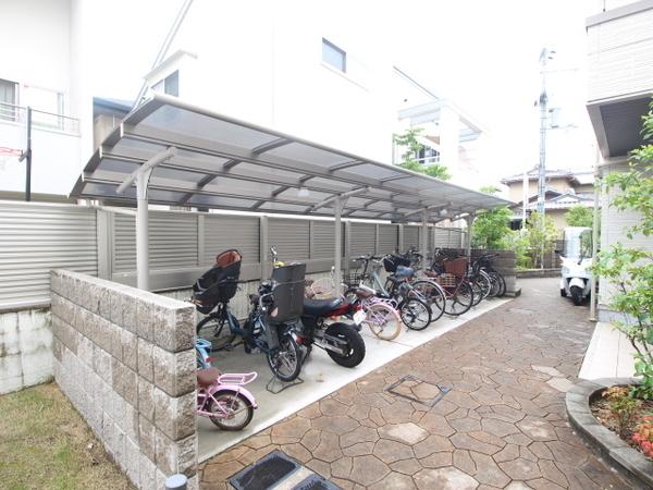 堺市西区上野芝町７丁のアパート