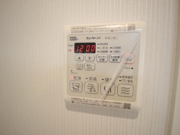 堺市西区上野芝町７丁のアパート
