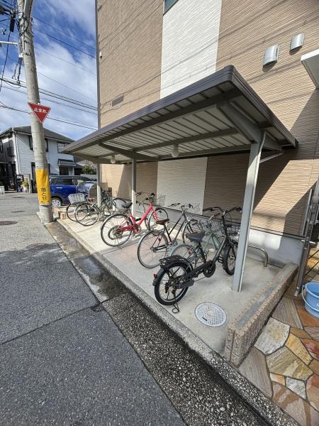 堺市西区浜寺石津町中５丁のアパート