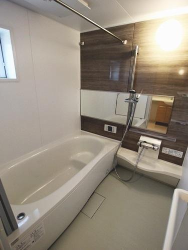 堺市西区原田のアパート