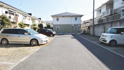 Ｌｅｓ　ｂｏｎｈｅｕｒ　２２．Ａ棟