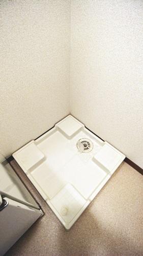 堺市西区鳳東町３丁のアパート
