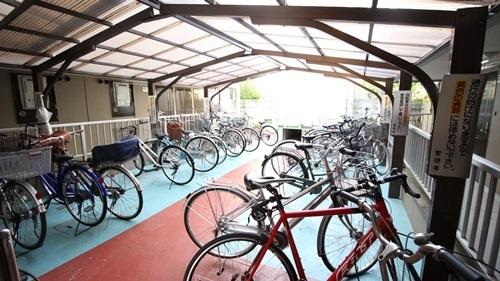 堺市西区鳳中町９丁のマンション