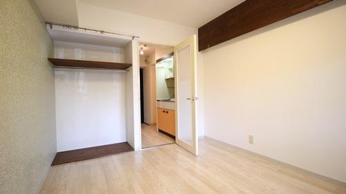 堺市西区鳳中町９丁のマンション