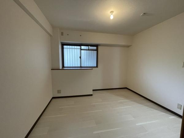堺市西区上のマンション