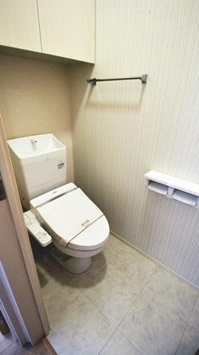 和泉市富秋町３丁目のアパート