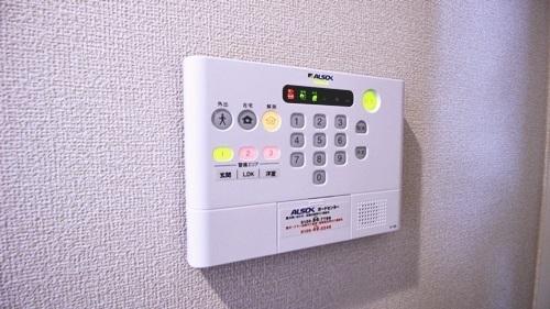 和泉市富秋町３丁目のアパート
