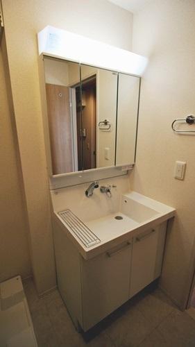和泉市富秋町３丁目のアパート