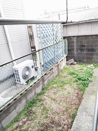 池側ハイツ(庭)