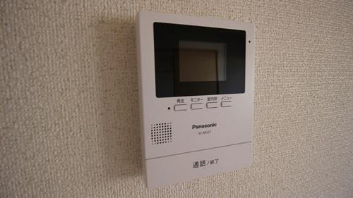 モアエクレール　A棟