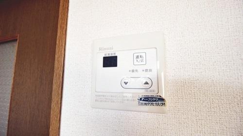 堺市西区上のアパート