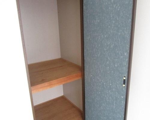 プティセゾン草部