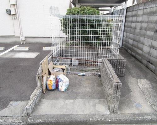 プティセゾン草部