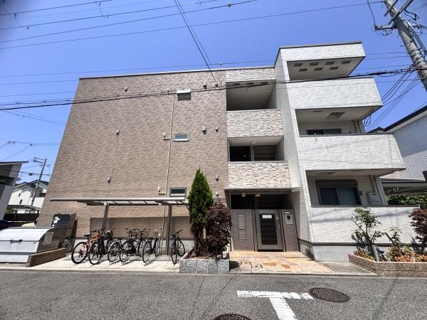ソプラリア1番館