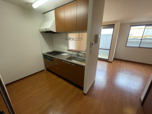 堺市西区草部のアパート