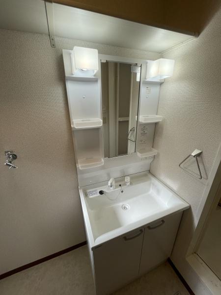 堺市西区草部のアパート