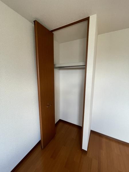 堺市西区草部のアパート